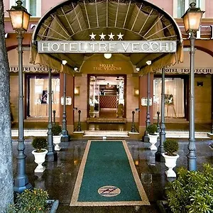 ヅァンホテル トレ ヴェッチ **** ボローニャ